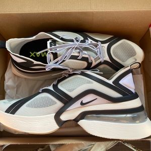 Nike Air Max 270 XX women’s size 8.5.